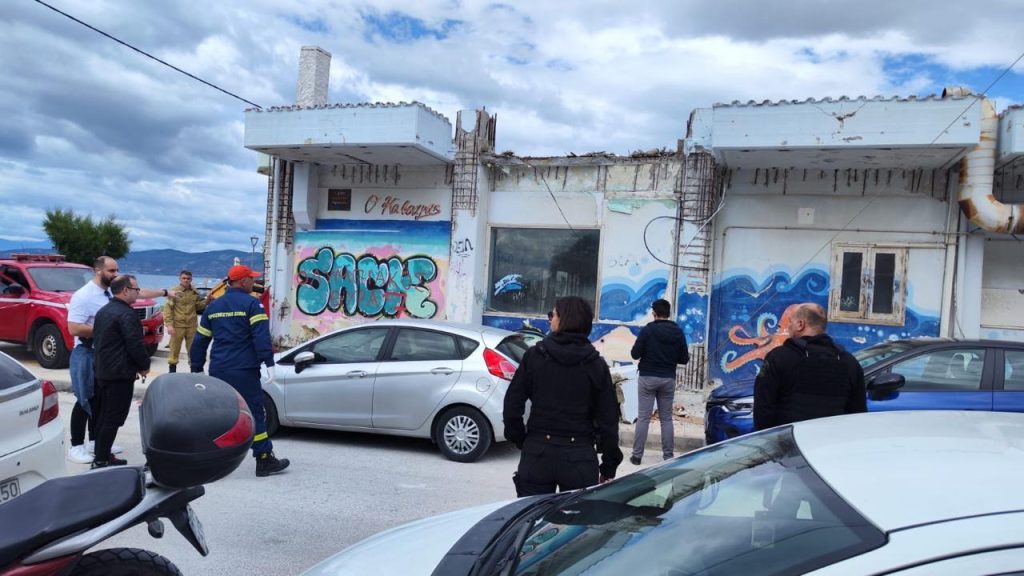 ΕΛΛΑΔΑ - Κόρινθος: Μπαλκόνι καταπλάκωσε γυναίκα και την σκότωσε – Τραυματίστηκαν και τα παιδιά της ΕΛΛΑΔΑ - Κόρινθος: Μπαλκόνι καταπλάκωσε γυναίκα και την σκότωσε – Τραυματίστηκαν και τα παιδιά της