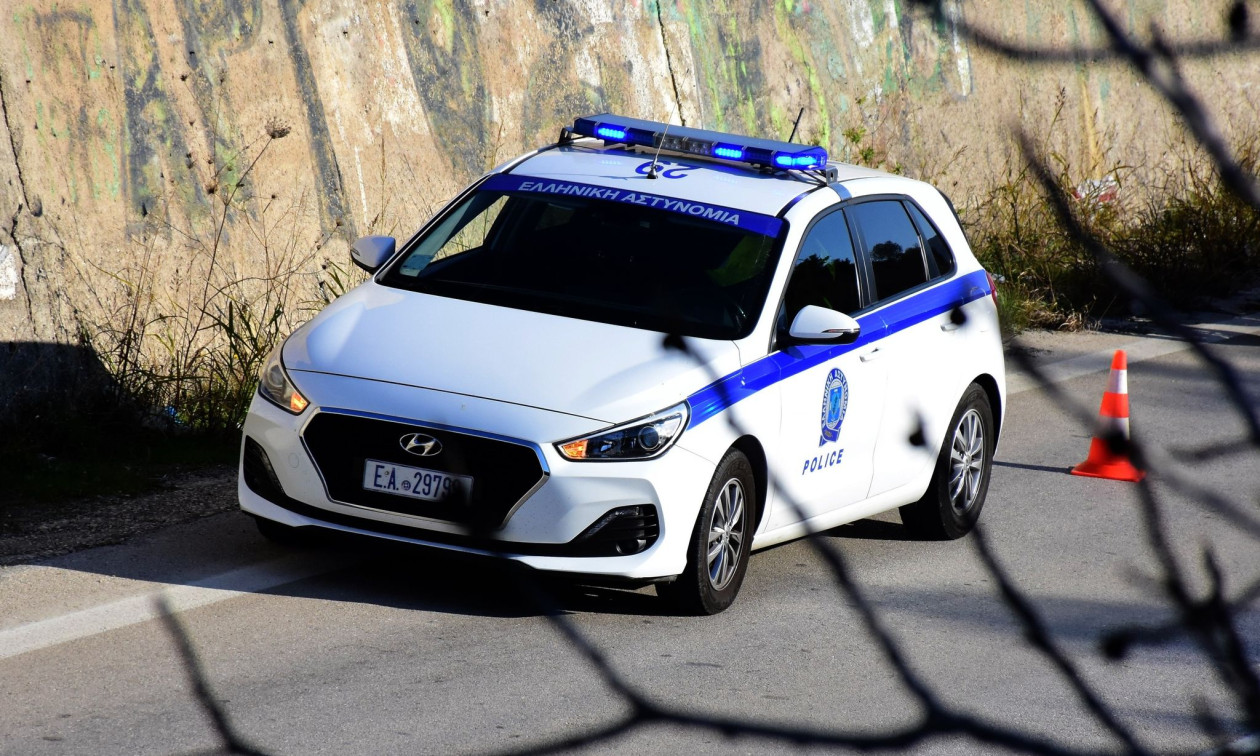 ΕΛΛΑΔΑ - Τραγωδία στην Πάτρα: 48χρονος βρέθηκε απαγχνονισμένος στο σπίτι του ΕΛΛΑΔΑ - Τραγωδία στην Πάτρα: 48χρονος βρέθηκε απαγχνονισμένος στο σπίτι του