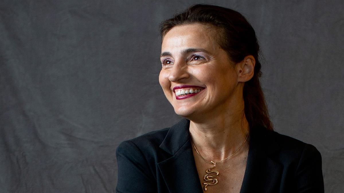 ΚΑΡΔΙΤΣΑ - Ευανθία Γαλανή: η γιατρός από την Καρδίτσα που πολεμά τον καρκίνο σε όλο τον κόσμο ΚΑΡΔΙΤΣΑ - Ευανθία Γαλανή: η γιατρός από την Καρδίτσα που πολεμά τον καρκίνο σε όλο τον κόσμο