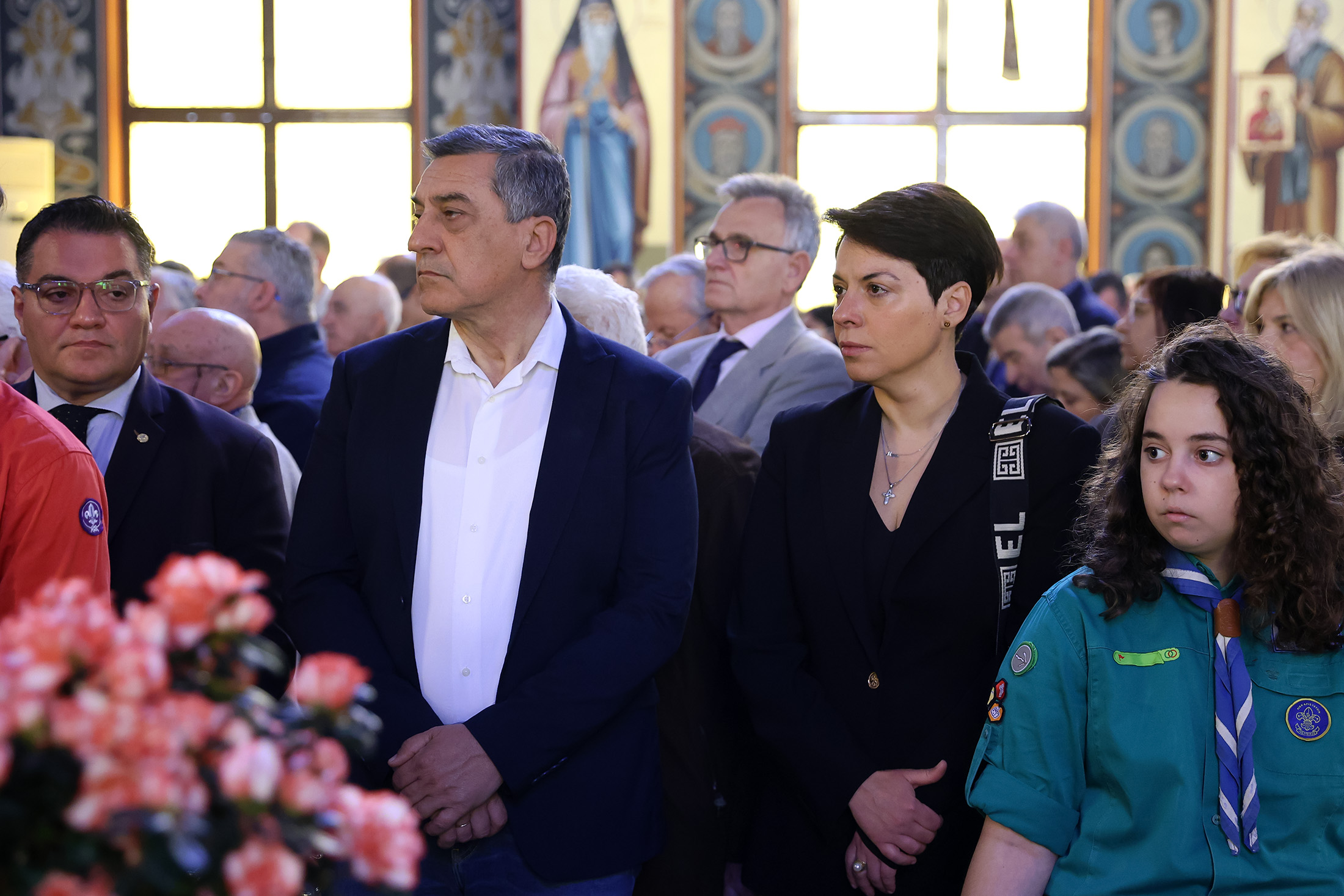 ΛΑΡΙΣΑ - Τον Επιτάφιο του Αγίου Νικολάου στη Λάρισα προσκύνησε ο Δημήτρης Κουρέτας ΛΑΡΙΣΑ - Τον Επιτάφιο του Αγίου Νικολάου στη Λάρισα προσκύνησε ο Δημήτρης Κουρέτας