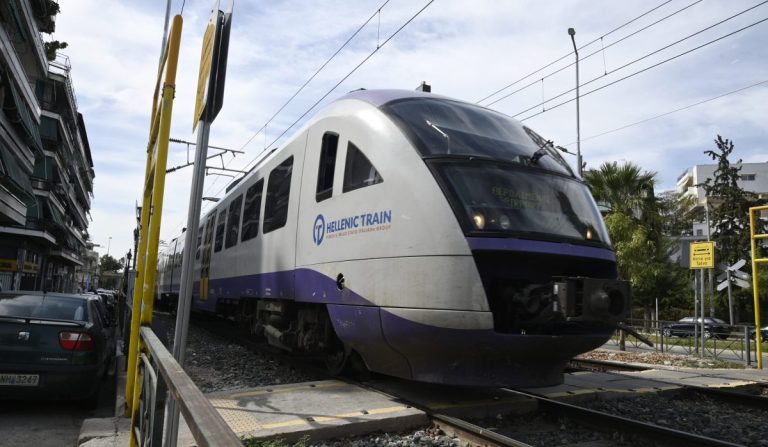 ΛΑΡΙΣΑ - Με καθυστέρηση 64 λεπτών αναχώρησε η αμαξοστοιχία IC57 (Θεσσαλονίκη- Λάρισα-Αθήνα) λόγω τεχνικού προβλήματος ΛΑΡΙΣΑ - Με καθυστέρηση 64 λεπτών αναχώρησε η αμαξοστοιχία IC57 (Θεσσαλονίκη- Λάρισα-Αθήνα) λόγω τεχνικού προβλήματος