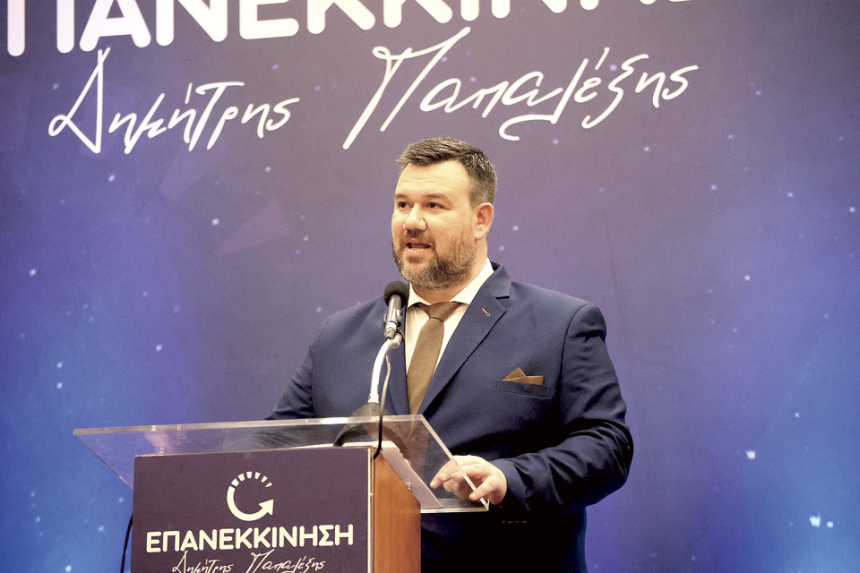 ΛΑΡΙΣΑ - Μέλος της Επιτροπής Οικονομικής Πολιτικής των ευρωπαϊκών Επιμελητηρίων ως εκπρόσωπος της Ελλάδος, ο Δημήτρης Παπαλέξης ΛΑΡΙΣΑ - Μέλος της Επιτροπής Οικονομικής Πολιτικής των ευρωπαϊκών Επιμελητηρίων ως εκπρόσωπος της Ελλάδος, ο Δημήτρης Παπαλέξης