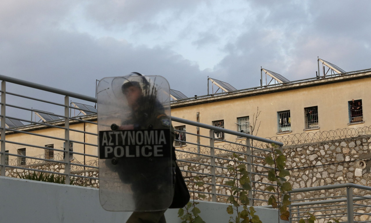 Φυλακές Τρικάλων: Κρατούμενοι απείλησαν με συγκρατούμενό τους με μαχαίρι και ζητούσαν 4.000 ευρώ