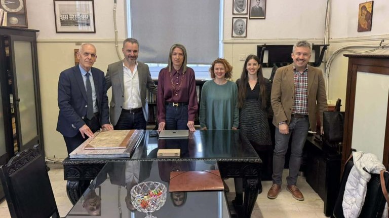 ΒΟΛΟΣ - Ενίσχυση συνεργασίας Δήμου Βόλου και Δικηγορικού Συλλόγου για τη στήριξη αστέγων ΒΟΛΟΣ - Ενίσχυση συνεργασίας Δήμου Βόλου και Δικηγορικού Συλλόγου για τη στήριξη αστέγων