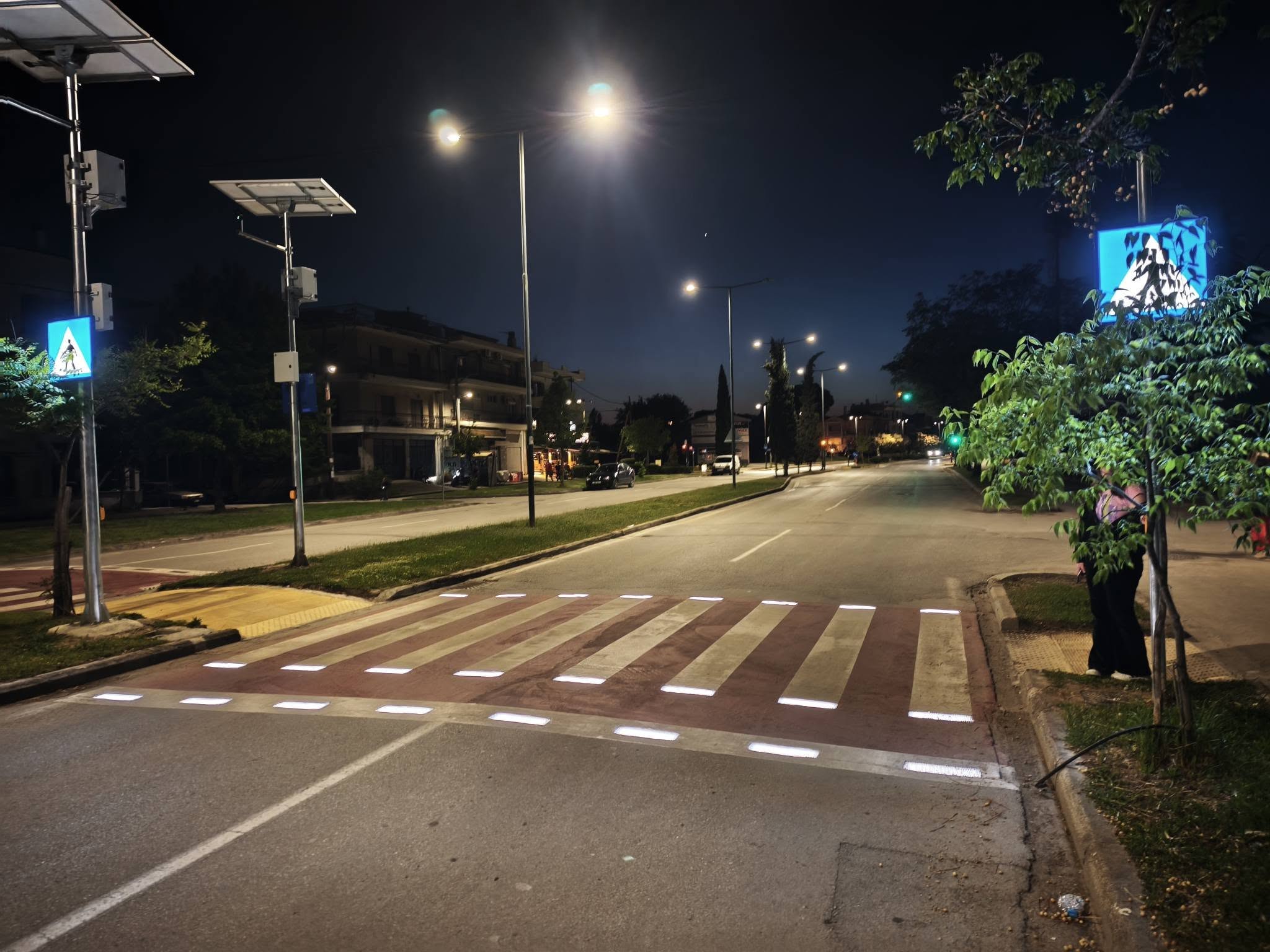 ΛΑΡΙΣΑ - Έξυπνες διαβάσεις πεζών στη Νέα Πολιτεία στη Λάρισα-πως λειτουργούν (ΦΩΤΟ) ΛΑΡΙΣΑ - Έξυπνες διαβάσεις πεζών στη Νέα Πολιτεία στη Λάρισα-πως λειτουργούν (ΦΩΤΟ)