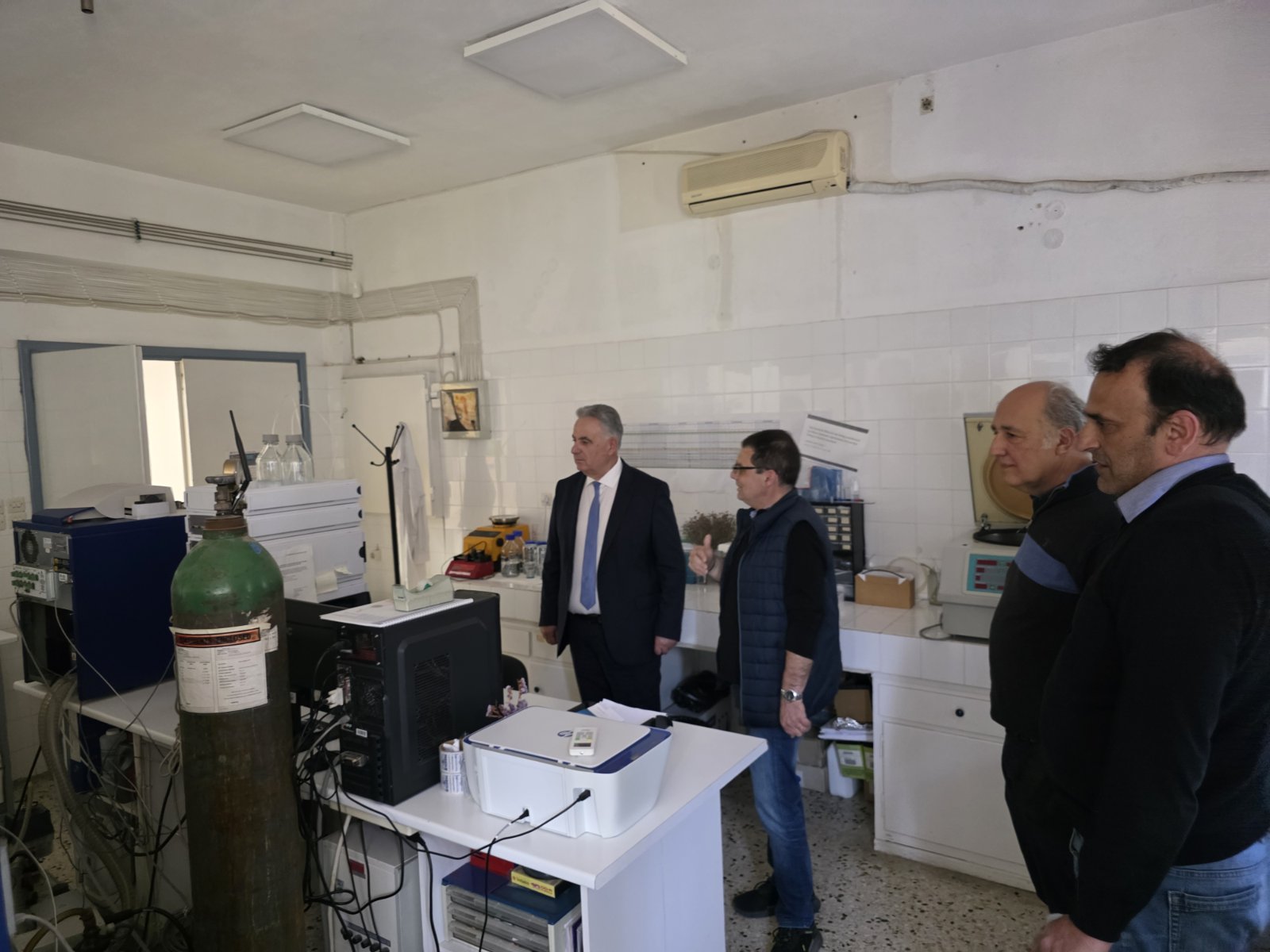 Αγροτικά - ΥφΑΑΤ, Αθανάσιος Καββαδάς: «Στόχος μας να μην υπάρξει διασπορά του αφθώδους ούτε στη Λέσβο, ούτε στην υπόλοιπη χώρα» Αγροτικά - ΥφΑΑΤ, Αθανάσιος Καββαδάς: «Στόχος μας να μην υπάρξει διασπορά του αφθώδους ούτε στη Λέσβο, ούτε στην υπόλοιπη χώρα»