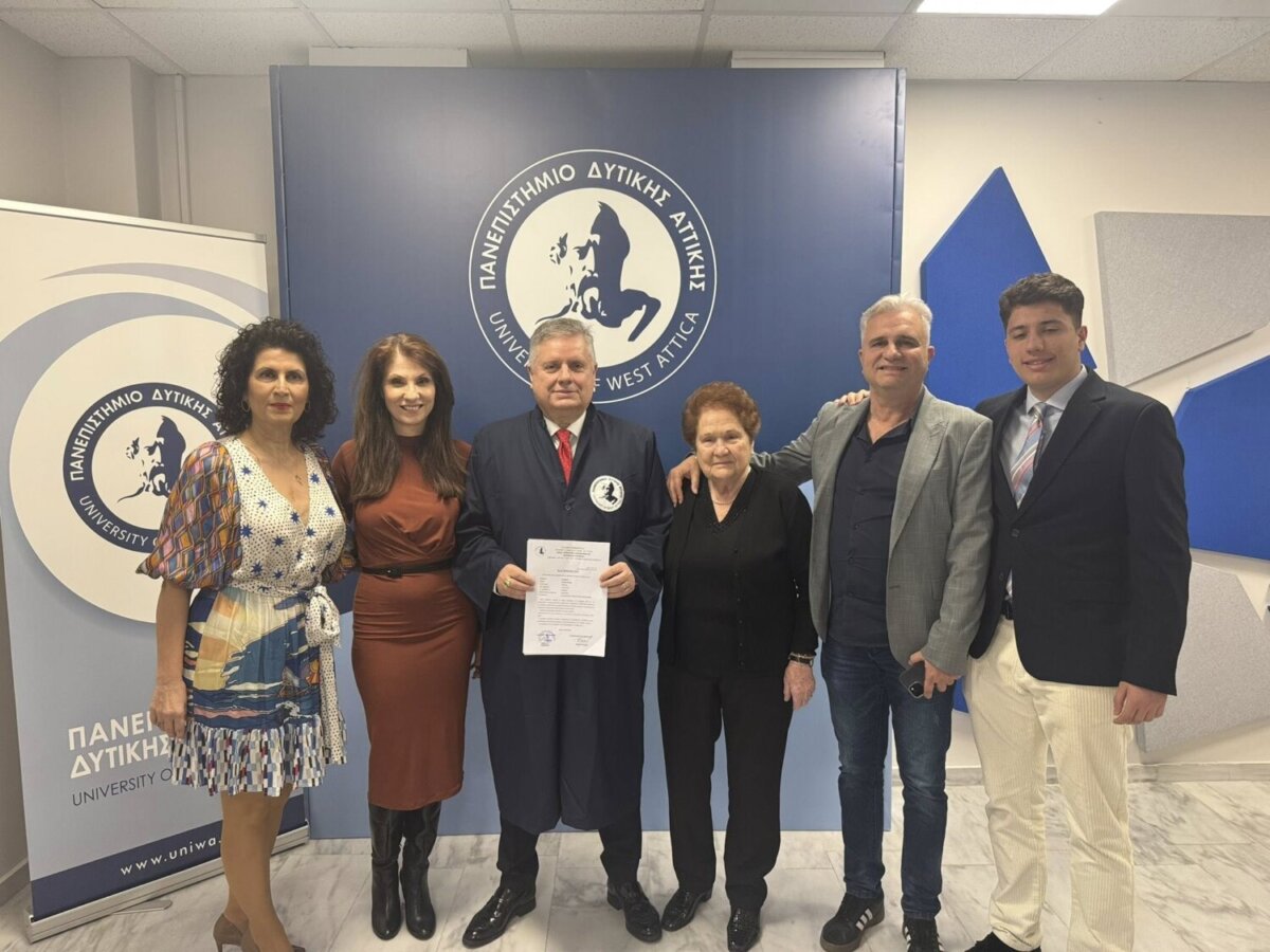 Ανακηρύχτηκε διδάκτορας στο Πανεπιστήμιο Δυτικής Αττικής ο Ντίνος Κόκκινος (ΦΩΤΟ) Ανακηρύχτηκε διδάκτορας στο Πανεπιστήμιο Δυτικής Αττικής ο Ντίνος Κόκκινος (ΦΩΤΟ)