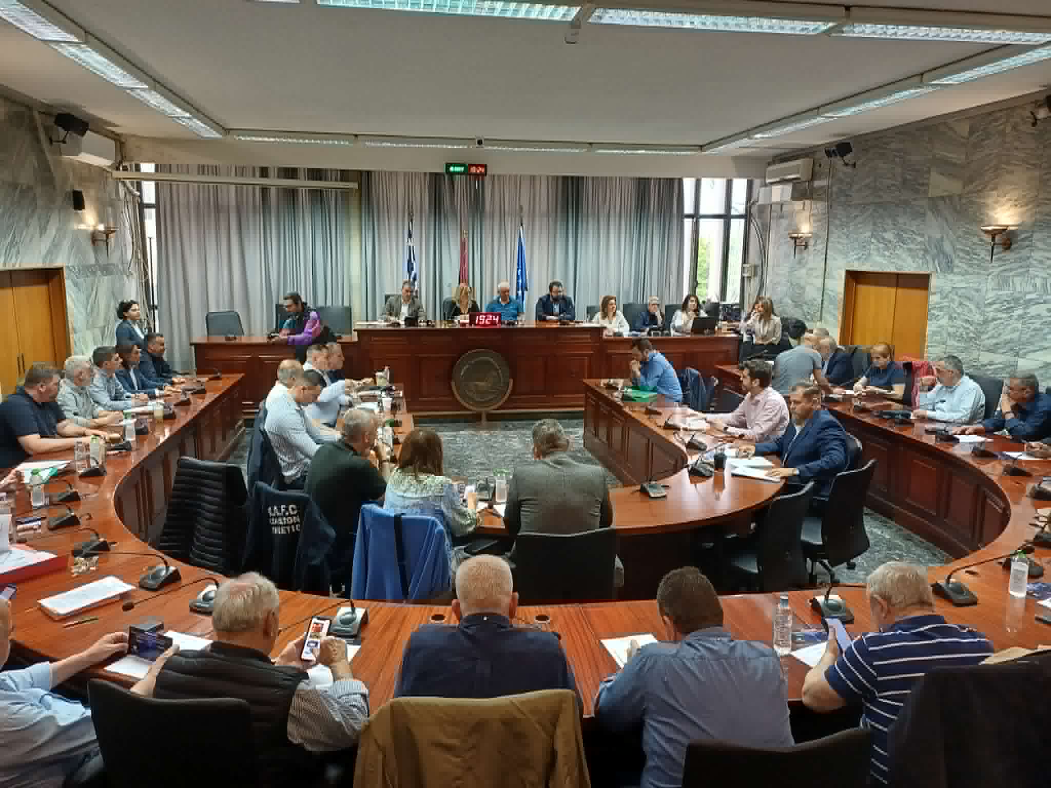 ΛΑΡΙΣΑ - Άναψε η συζήτηση στο δημοτ. συμβούλιο για τις κατεδαφίσεις στο σεισμόπληκτο Κουτσόχερο (ΦΩΤΟ+video) ΛΑΡΙΣΑ - Άναψε η συζήτηση στο δημοτ. συμβούλιο για τις κατεδαφίσεις στο σεισμόπληκτο Κουτσόχερο (ΦΩΤΟ+video)