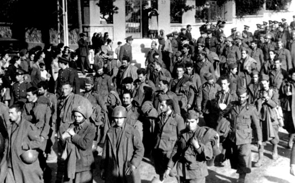 Η άγνωστη ιστορία της τραγωδίας της 5ης Μεραρχίας Κρητών στην Κατοχή στο Στρατόπεδο Συγκέντρωσης Λάρισας (video)
