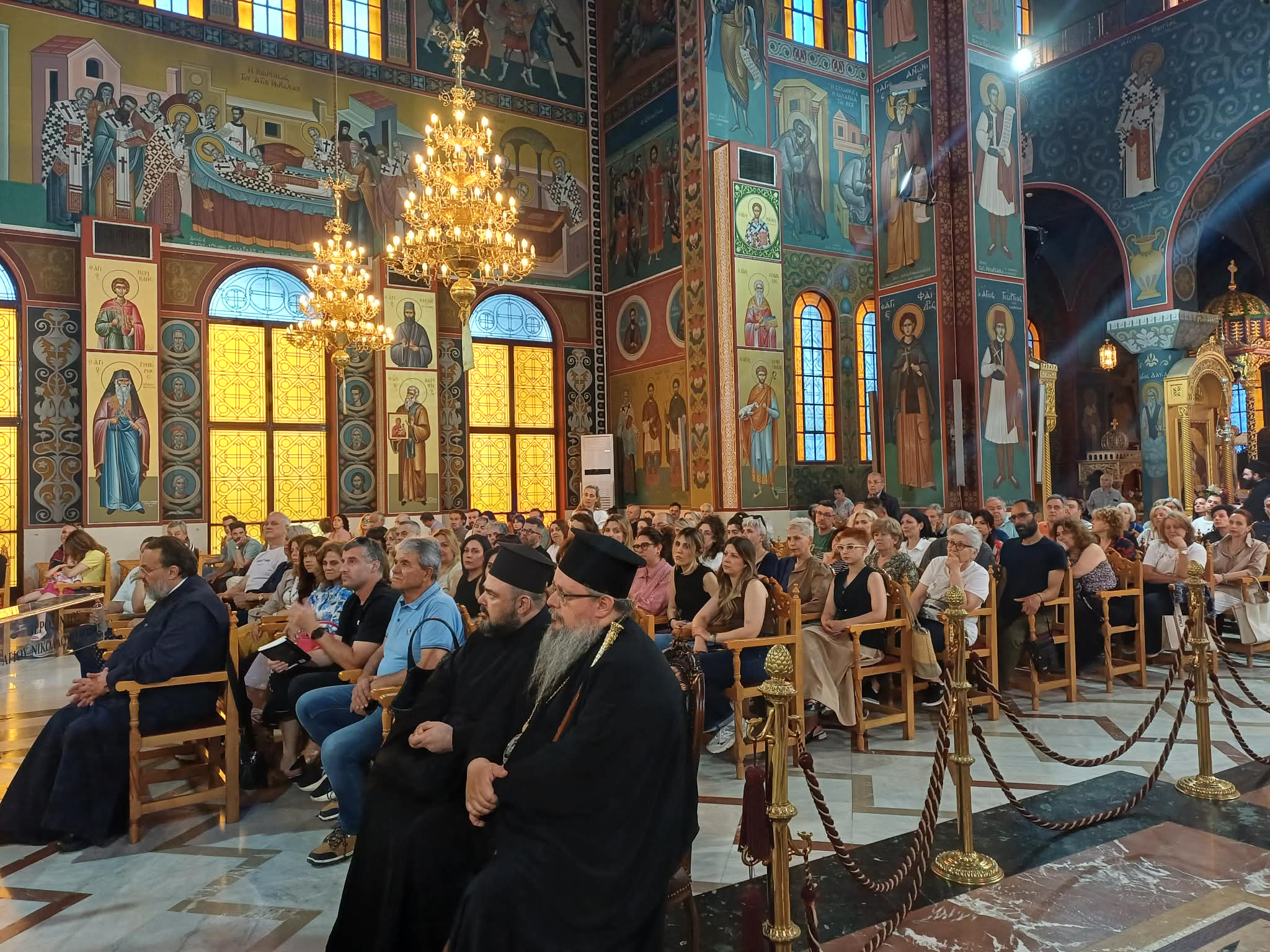 Πλήθος κόσμου στην παρουσίαση του νέου βιβλίου του π. Λίβυου στη Λάρισα (ΦΩΤΟ-ΒΙΝΤΕΟ)