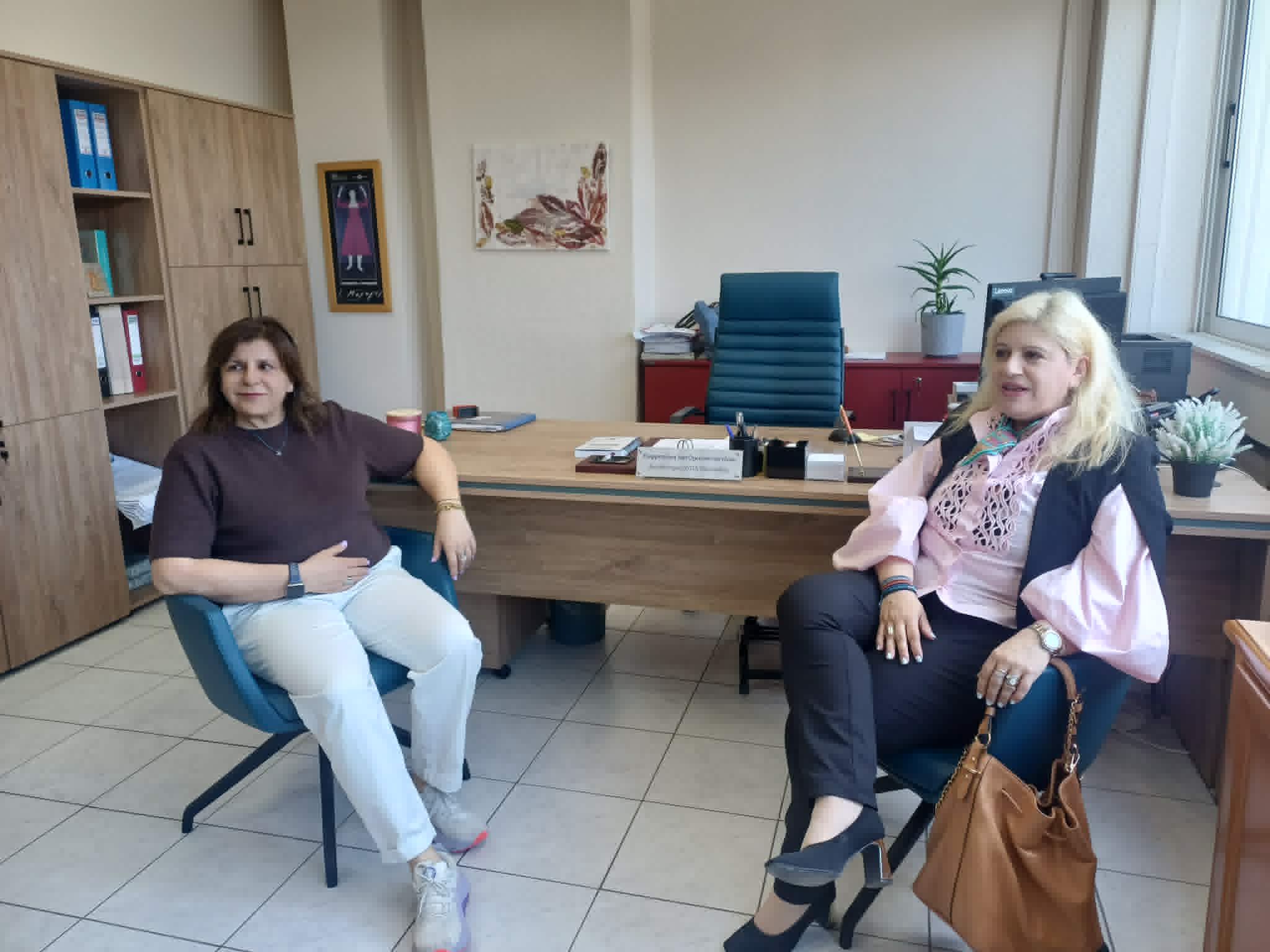 Επίσκεψη στη ΔΥΠΑ Λάρισας από την υποδιοικήτρια Αντωνία Αράχωβα (ΦΩΤΟ)