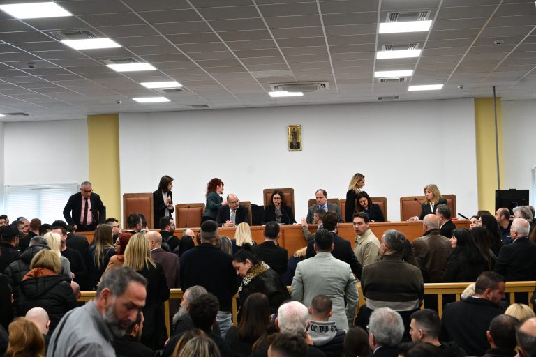 ΛΑΡΙΣΑ - Νέα διάταξη στην αίθουσα της δίκης των Τεμπών ΛΑΡΙΣΑ - Νέα διάταξη στην αίθουσα της δίκης των Τεμπών