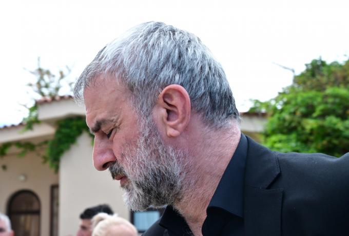 ΣΥΓΧΡΟΝΗ ΖΩΗ - Γωγώ Μαστροκώστα: Η μοναξιά του Τραϊανού και η κίνησή του μετά την ταφή της στο Ευηνοχώρι ΣΥΓΧΡΟΝΗ ΖΩΗ - Γωγώ Μαστροκώστα: Η μοναξιά του Τραϊανού και η κίνησή του μετά την ταφή της στο Ευηνοχώρι