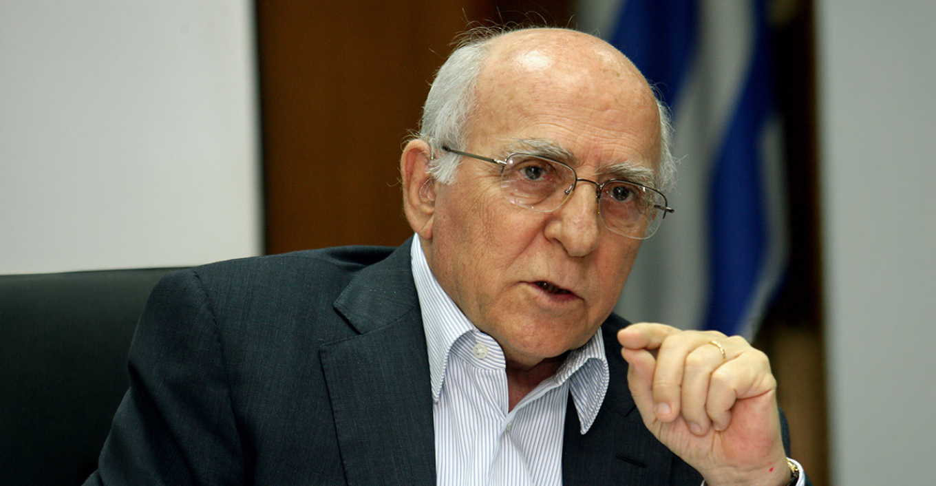 Γιώργος Σουφλιάς: Ο «Σαρακατσάνος» της Νέας Δημοκρατίας που δεν έγινε πρόεδρος - Έφυγε ήσυχα στα 85 του ο τελευταίος «βαρόνος Γιώργος Σουφλιάς: Ο «Σαρακατσάνος» της Νέας Δημοκρατίας που δεν έγινε πρόεδρος - Έφυγε ήσυχα στα 85 του ο τελευταίος «βαρόνος