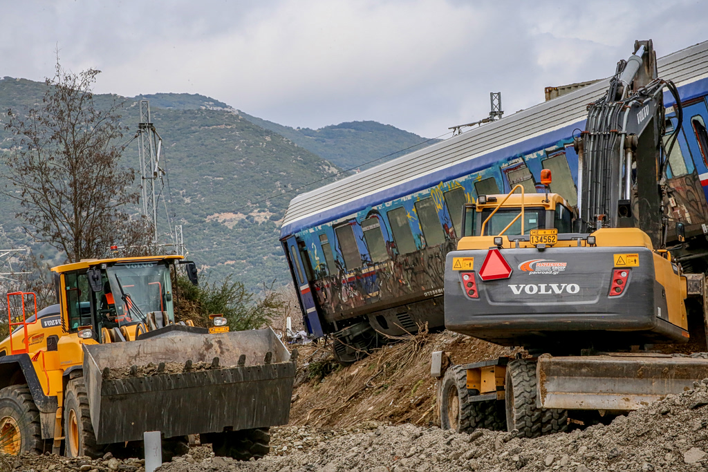 ΛΑΡΙΣΑ - Τέμπη: Έκτακτος διαχειριστικός έλεγχος στην Περιφέρεια Θεσσαλίας – Στο μικροσκόπιο συμβάσεις εργασιών στο χώρο της τραγωδίας ΛΑΡΙΣΑ - Τέμπη: Έκτακτος διαχειριστικός έλεγχος στην Περιφέρεια Θεσσαλίας – Στο μικροσκόπιο συμβάσεις εργασιών στο χώρο της τραγωδίας
