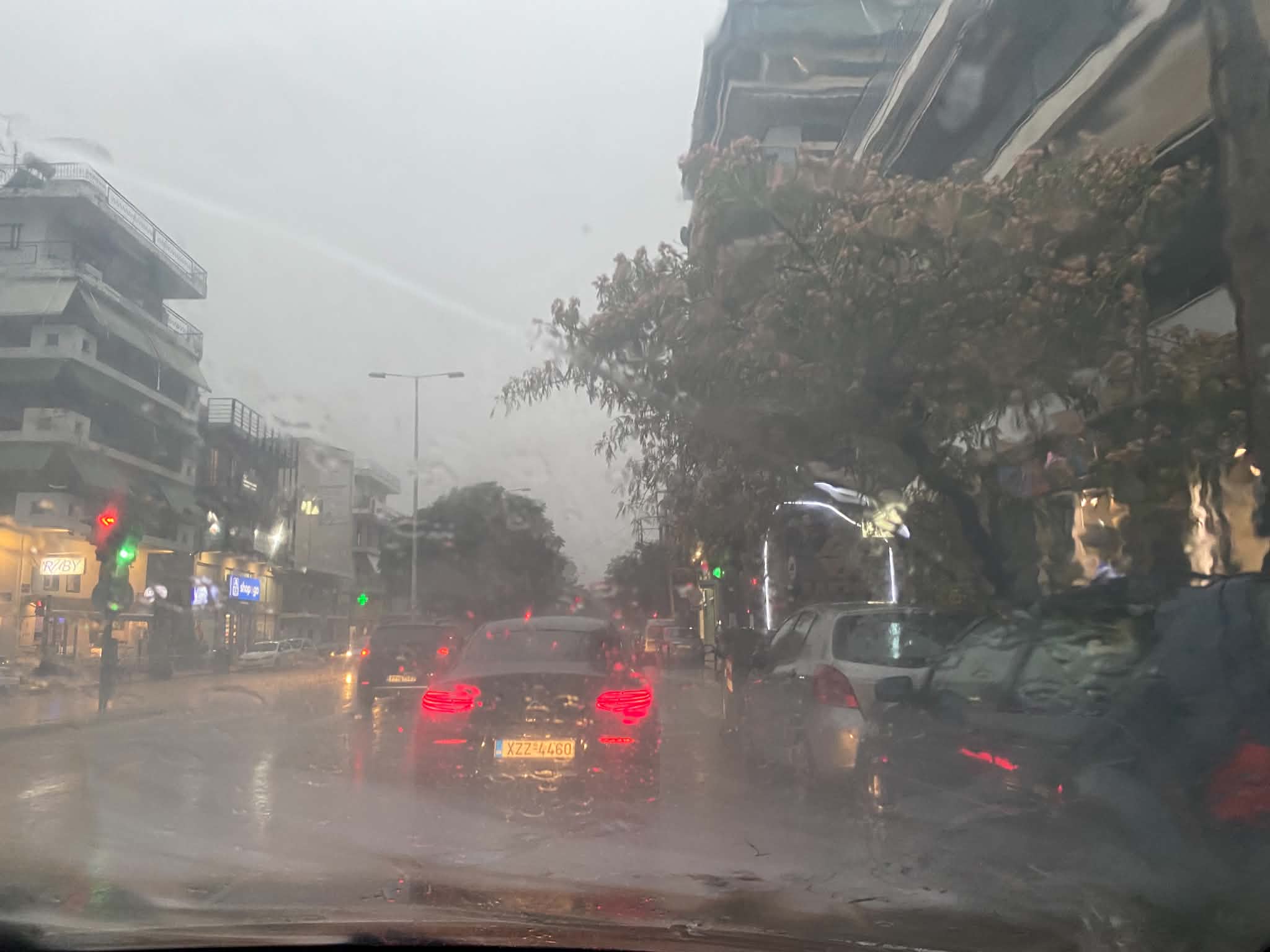 ΛΑΡΙΣΑ - Ισχυρό μπουρίνι αργά το απόγευμα στη Λάρισα με δυνατό αέρα και βροχή (ΦΩΤΟ) ΛΑΡΙΣΑ - Ισχυρό μπουρίνι αργά το απόγευμα στη Λάρισα με δυνατό αέρα και βροχή (ΦΩΤΟ)