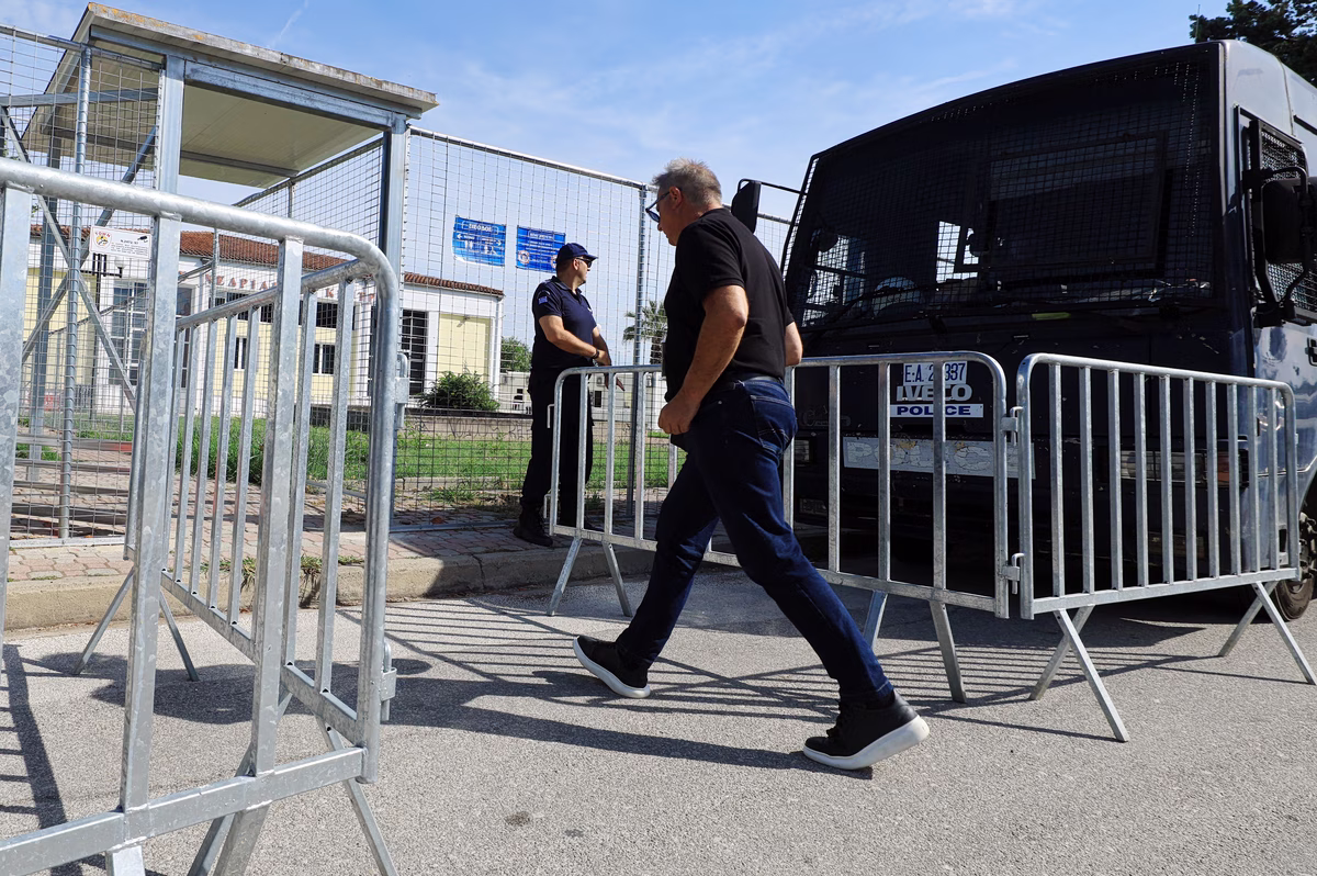 ΛΑΡΙΣΑ - Δίκη για τα Τέμπη: Στο στόχαστρο των κατηγορουμένων οι δικηγορικοί σύλλογοι – «Δεν προβλέπεται η ύπαρξή τους» ΛΑΡΙΣΑ - Δίκη για τα Τέμπη: Στο στόχαστρο των κατηγορουμένων οι δικηγορικοί σύλλογοι – «Δεν προβλέπεται η ύπαρξή τους»