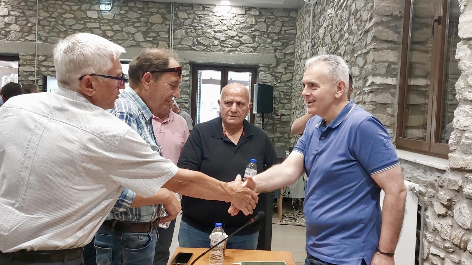 ΛΑΡΙΣΑ - Χαρακόπουλος προς ΥπΑΑΤ: Θα καταβληθεί το υπόλοιπο 50% του de minimis στους μηλοπαραγωγούς Ελασσόνας; ΛΑΡΙΣΑ - Χαρακόπουλος προς ΥπΑΑΤ: Θα καταβληθεί το υπόλοιπο 50% του de minimis στους μηλοπαραγωγούς Ελασσόνας;