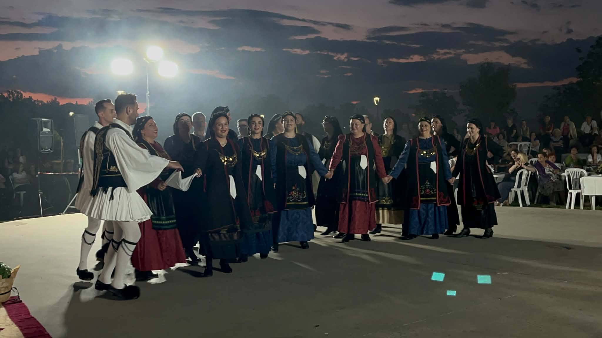 ΛΑΡΙΣΑ - Βλάχικη παράδοση και ηπειρώτικοι χοροί ζωντάνεψαν στο Χατζηχαλάρ (ΦΩΤΟ-ΒΙΝΤΕΟ) ΛΑΡΙΣΑ - Βλάχικη παράδοση και ηπειρώτικοι χοροί ζωντάνεψαν στο Χατζηχαλάρ (ΦΩΤΟ-ΒΙΝΤΕΟ)