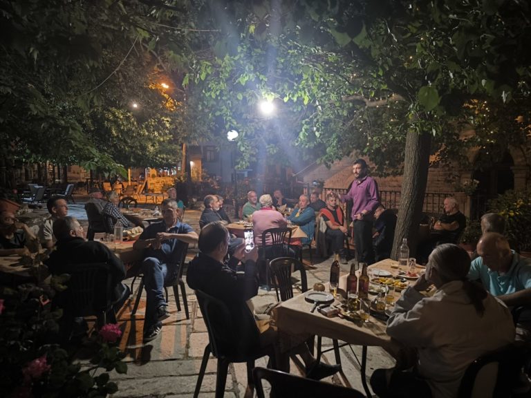 ΒΟΛΟΣ - Συγκέντρωση αγροτών στην Ζαγορά: Προετοιμαζονται για μηχανοκίνητη πορεία στις 23 Ιουνίου ΒΟΛΟΣ - Συγκέντρωση αγροτών στην Ζαγορά: Προετοιμαζονται για μηχανοκίνητη πορεία στις 23 Ιουνίου