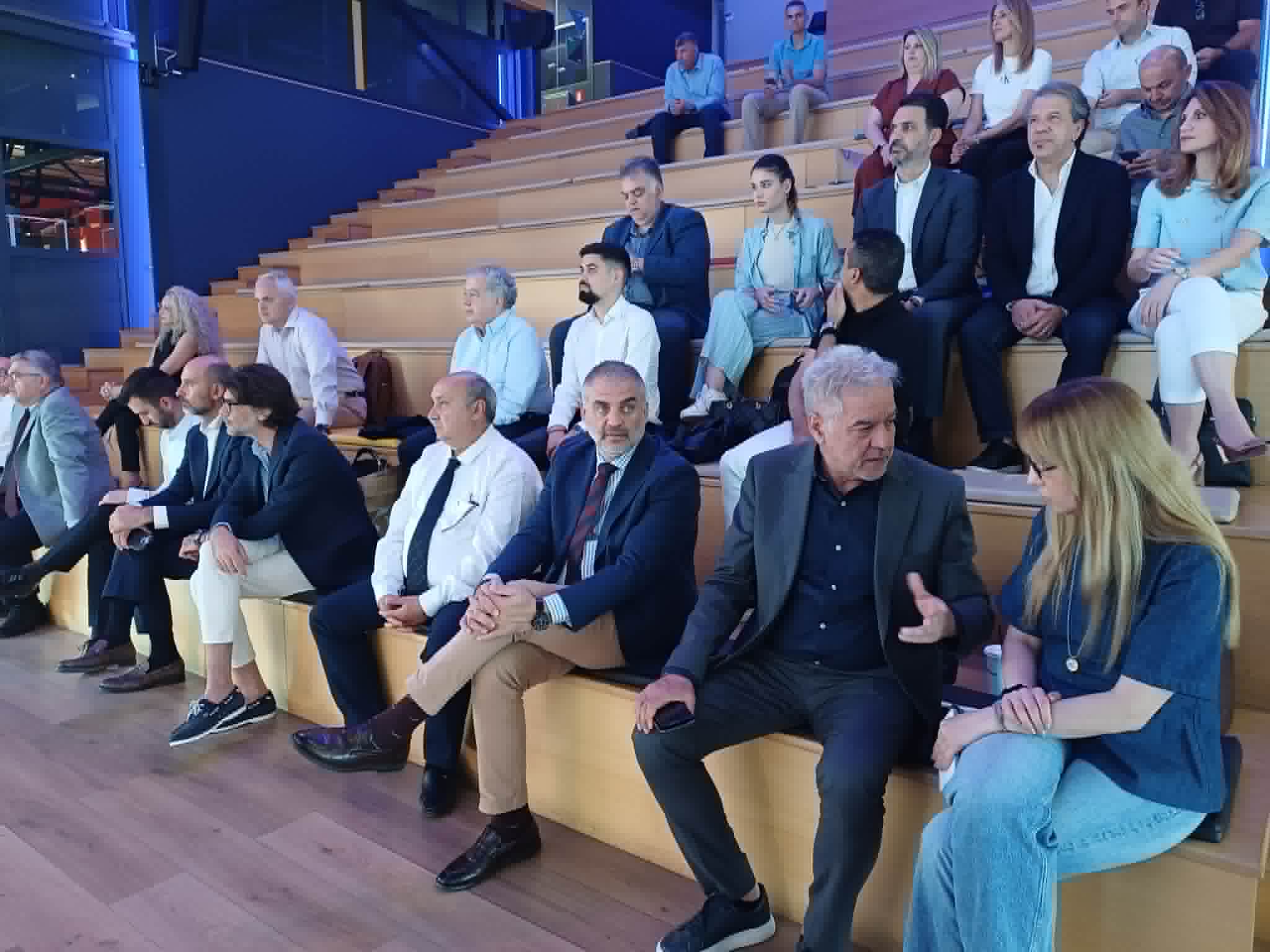 ΛΑΡΙΣΑ - Παρουσιάστηκε το «Εθνικό Δίκτυο Τηλεϊατρικής» στο Joist στη Λάρισα (ΦΩΤΟ +video) ΛΑΡΙΣΑ - Παρουσιάστηκε το «Εθνικό Δίκτυο Τηλεϊατρικής» στο Joist στη Λάρισα (ΦΩΤΟ +video)