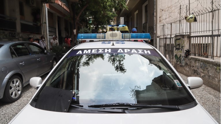 ΛΑΡΙΣΑ - Γ. Θελούρας : «Πως έπεισα τον 50χρονο φίλο μου να παραδοθεί»-το χρονικό της ομηρίας που σόκαρε τη Λάρισα (video) ΛΑΡΙΣΑ - Γ. Θελούρας : «Πως έπεισα τον 50χρονο φίλο μου να παραδοθεί»-το χρονικό της ομηρίας που σόκαρε τη Λάρισα (video)