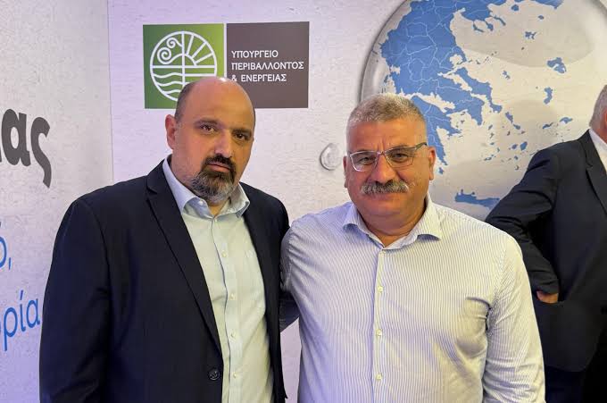 ΒΟΛΟΣ - Χρ. Τριαντόπουλος: 2 εκατ. ευρώ από το ΥΠΕΝ για υποθαλάσσιο αγωγό ύδρευσης προς νησί Τρίκερι ΒΟΛΟΣ - Χρ. Τριαντόπουλος: 2 εκατ. ευρώ από το ΥΠΕΝ για υποθαλάσσιο αγωγό ύδρευσης προς νησί Τρίκερι