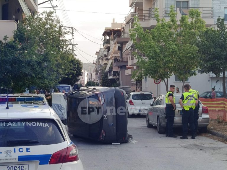 ΒΟΛΟΣ - Βόλος: Θεαματική ανατροπή αυτοκινήτου στη Νέα Ιωνία – Περαστικοί απεγκλώβισαν τον οδηγό ΒΟΛΟΣ - Βόλος: Θεαματική ανατροπή αυτοκινήτου στη Νέα Ιωνία – Περαστικοί απεγκλώβισαν τον οδηγό