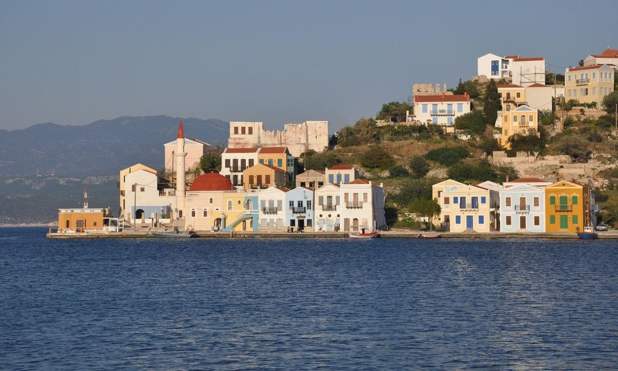 ΕΛΛΑΔΑ - Καστελόριζο: Συνελήφθη ο αγροτικός γιατρός - «Το νησί δεν θα μείνει ακάλυπτο», λέει ο Γεωργιάδης ΕΛΛΑΔΑ - Καστελόριζο: Συνελήφθη ο αγροτικός γιατρός - «Το νησί δεν θα μείνει ακάλυπτο», λέει ο Γεωργιάδης