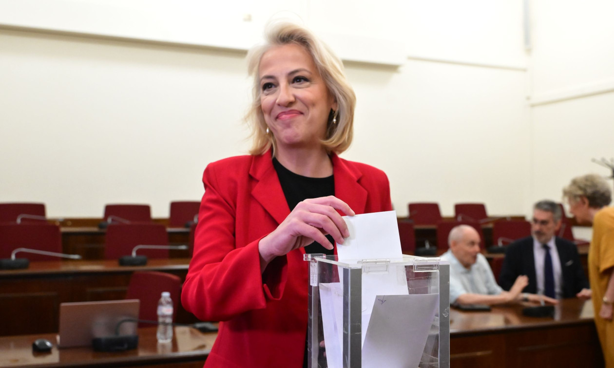ΠΟΛΙΤΙΚΗ - Εξελέγη με επτά υπέρ κι ένα λευκό η Δούρου: Ξεκινάμε για την αναγέννηση του ΣΥΡΙΖΑ ΠΟΛΙΤΙΚΗ - Εξελέγη με επτά υπέρ κι ένα λευκό η Δούρου: Ξεκινάμε για την αναγέννηση του ΣΥΡΙΖΑ