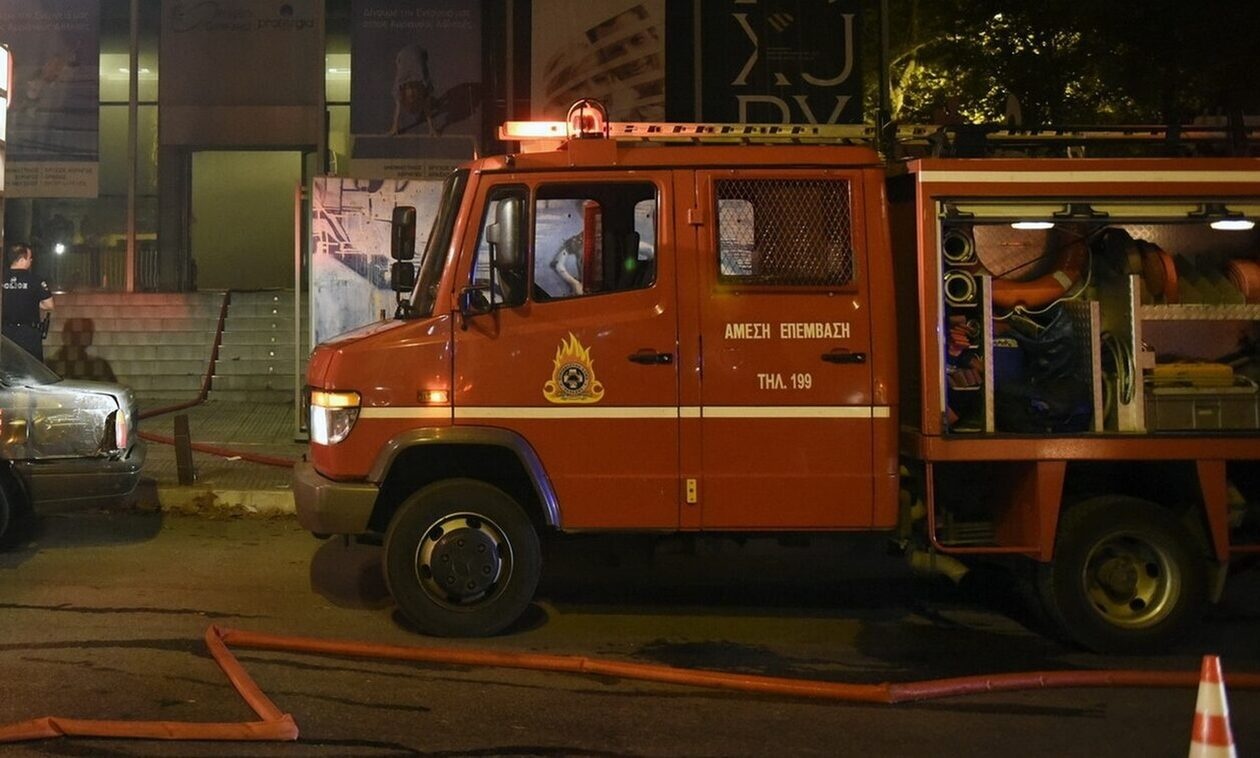 Τραγωδία στον Βόλο: Νεκρός ηλικιωμένος μετά από πυρκαγιά στο σπίτι του