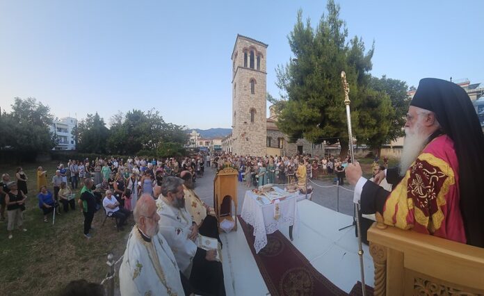 ΒΟΛΟΣ - Λαμπρός ο εορτασμός του Αγίου Παντελεήμονα σε Βόλο και Αγιά ΒΟΛΟΣ - Λαμπρός ο εορτασμός του Αγίου Παντελεήμονα σε Βόλο και Αγιά