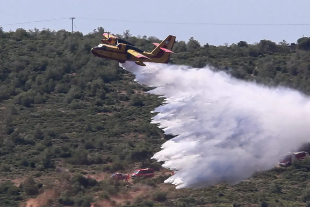 ΛΑΡΙΣΑ - Μεγάλη φωτιά στην Ελασσόνα – Επιχειρούν και εναέρια μέσα – Άνεμοι 5 μποφορ ΛΑΡΙΣΑ - Μεγάλη φωτιά στην Ελασσόνα – Επιχειρούν και εναέρια μέσα – Άνεμοι 5 μποφορ