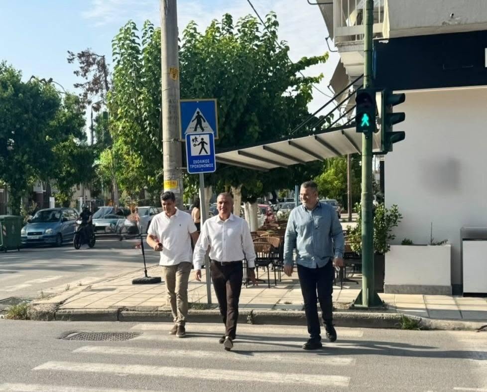 ΛΑΡΙΣΑ - Δήμος Λαρισαίων: Αναβάθμιση και εκ νέου ρύθμιση των φωτεινών σηματοδοτών στη συμβολή Ιωαννίνων και Αγίας Τριάδος ΛΑΡΙΣΑ - Δήμος Λαρισαίων: Αναβάθμιση και εκ νέου ρύθμιση των φωτεινών σηματοδοτών στη συμβολή Ιωαννίνων και Αγίας Τριάδος