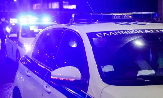 ΛΑΡΙΣΑ - Τρελή καταδίωξη στους δρόμους της Λάρισας έπειτα από κλοπή αυτοκινήτου ΛΑΡΙΣΑ - Τρελή καταδίωξη στους δρόμους της Λάρισας έπειτα από κλοπή αυτοκινήτου