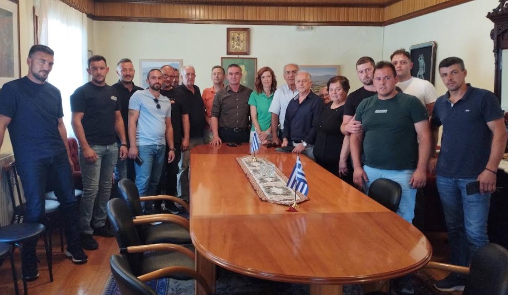ΛΑΡΙΣΑ - Από κοντά στα προβλήματα των κτηνοτρόφων η Περιφέρεια Θεσσαλίας – Συναντήσεις σε Δολίχη και Λιβάδι ΛΑΡΙΣΑ - Από κοντά στα προβλήματα των κτηνοτρόφων η Περιφέρεια Θεσσαλίας – Συναντήσεις σε Δολίχη και Λιβάδι