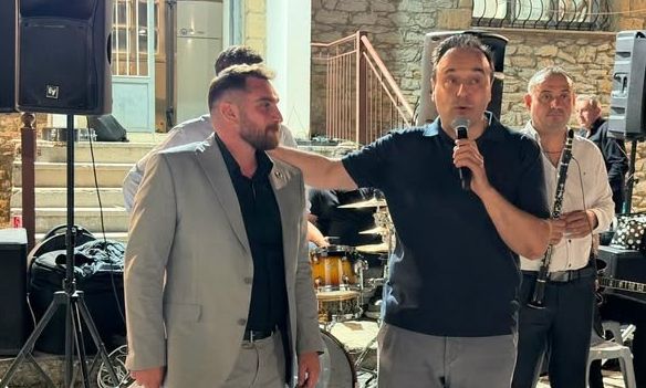 ΤΡΙΚΑΛΑ - Ποιος φώναξε «γεια σου ρε Παπαστεργίου με το βιολί σου» - Η χιουμοριστική ανάρτηση του υπουργου ΤΡΙΚΑΛΑ - Ποιος φώναξε «γεια σου ρε Παπαστεργίου με το βιολί σου» - Η χιουμοριστική ανάρτηση του υπουργου