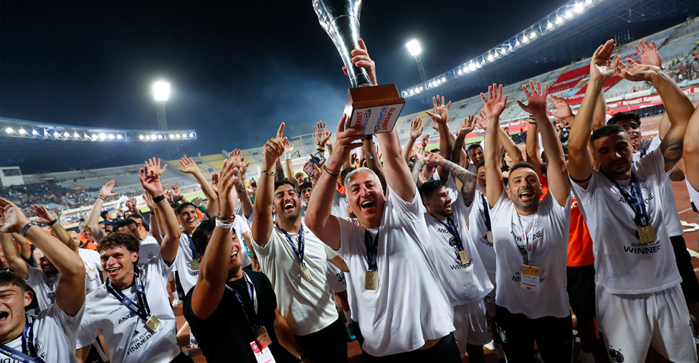 ΑΘΛΗΤΙΚΑ - ΑΕΚ – ΟΦΗ 2-2 (4-5πεν.): Οι «αλύγιστοι» Κρητικοί κατέκτησαν το Super Cup στα πέναλτι! ΑΘΛΗΤΙΚΑ - ΑΕΚ – ΟΦΗ 2-2 (4-5πεν.): Οι «αλύγιστοι» Κρητικοί κατέκτησαν το Super Cup στα πέναλτι!