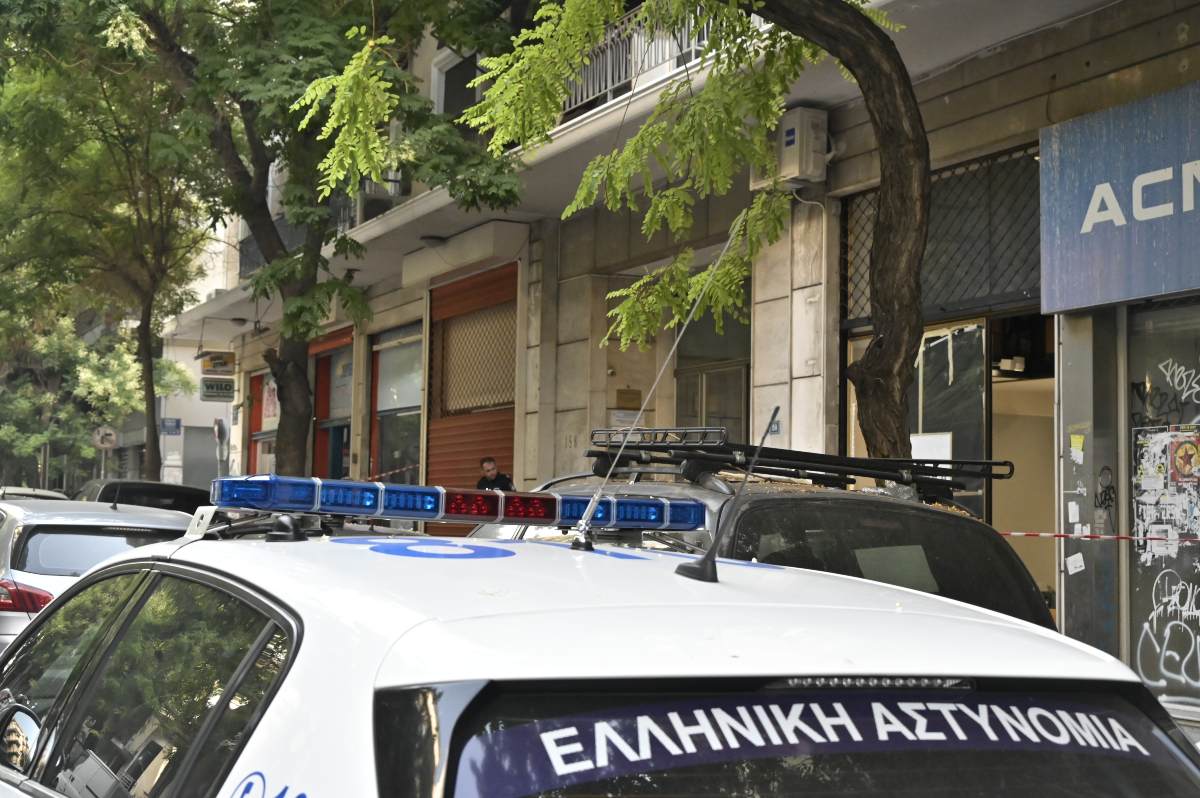 ΛΑΡΙΣΑ - Συνελήφθη φρουρός των φυλακών Κορυδαλλού που ξυλοκόπησε τον ανήλικο γιο του στη Λάρισα ΛΑΡΙΣΑ - Συνελήφθη φρουρός των φυλακών Κορυδαλλού που ξυλοκόπησε τον ανήλικο γιο του στη Λάρισα