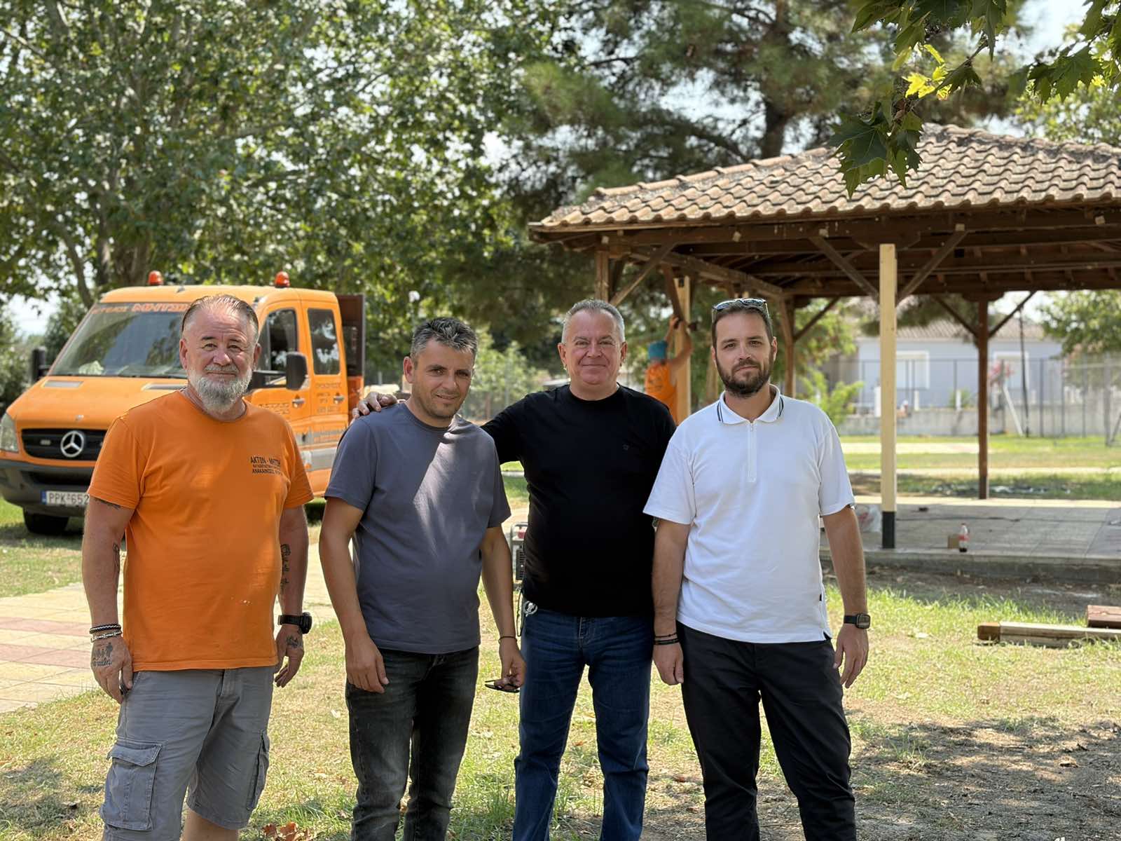 ΛΑΡΙΣΑ - Άμεσες παρεμβάσεις ασφάλειας και συντήρησης στο Άλσος Αγίου Γεωργίου στον Αμπελώνα ΛΑΡΙΣΑ - Άμεσες παρεμβάσεις ασφάλειας και συντήρησης στο Άλσος Αγίου Γεωργίου στον Αμπελώνα