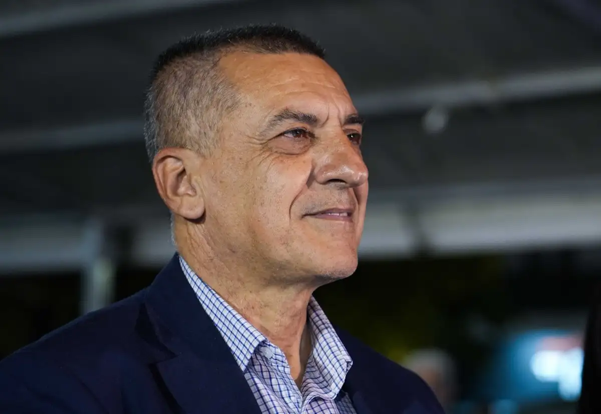 Κουρέτας για φωτιά στον Καράτζη: «Δοκιμάστηκε ο νέος τρόπος λειτουργίας της Πολιτικής Προστασίας… Η δουλειά αποδίδει» Κουρέτας για φωτιά στον Καράτζη: «Δοκιμάστηκε ο νέος τρόπος λειτουργίας της Πολιτικής Προστασίας… Η δουλειά αποδίδει»