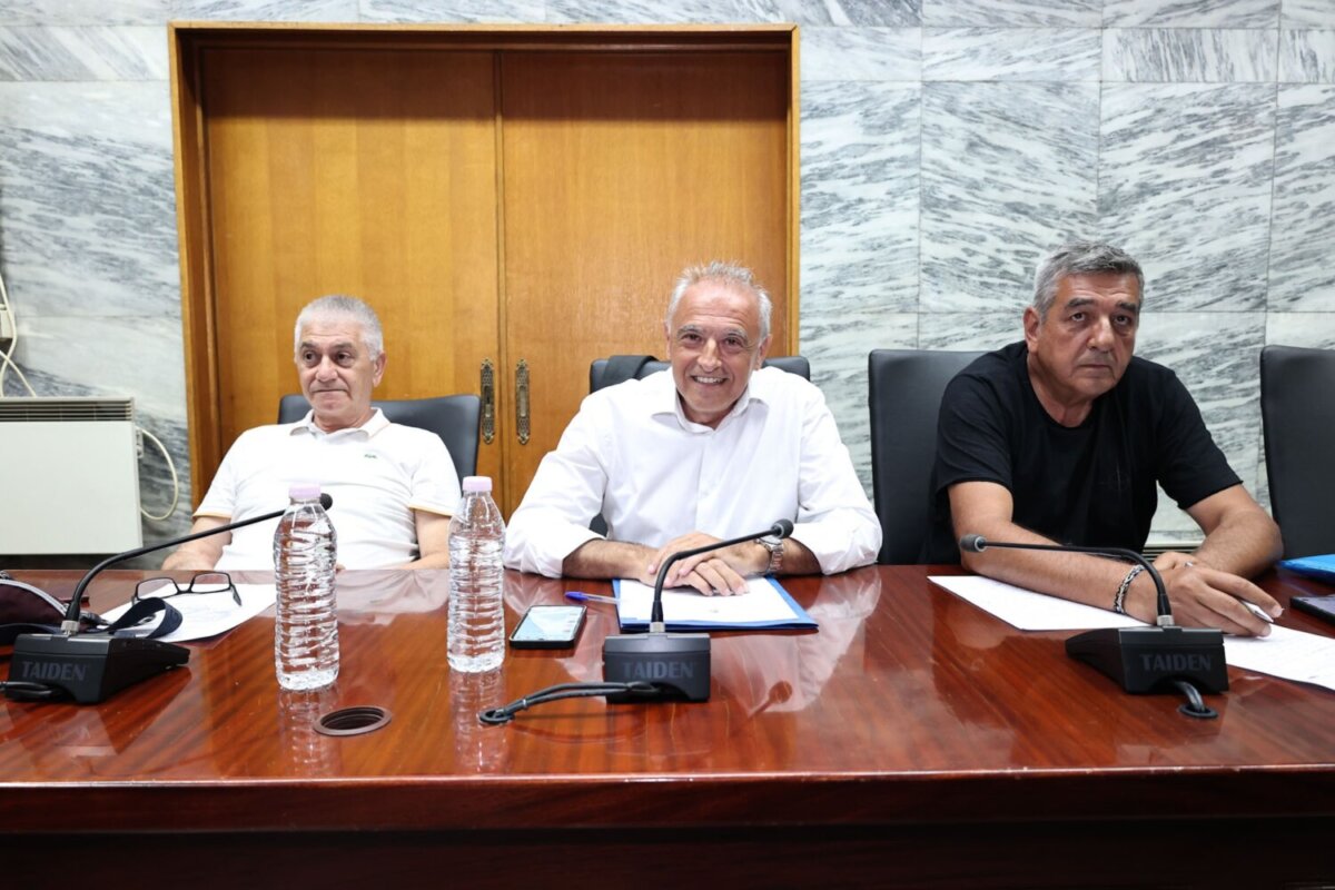ΛΑΡΙΣΑ - Συμπαράταξη Λαρισαίων: 7,5 εκατ. ευρώ, αλλά για τον κ. Μαμάκο το Δημοτικό Συμβούλιο δεν είναι αρμόδιο να ενημερωθεί ΛΑΡΙΣΑ - Συμπαράταξη Λαρισαίων: 7,5 εκατ. ευρώ, αλλά για τον κ. Μαμάκο το Δημοτικό Συμβούλιο δεν είναι αρμόδιο να ενημερωθεί