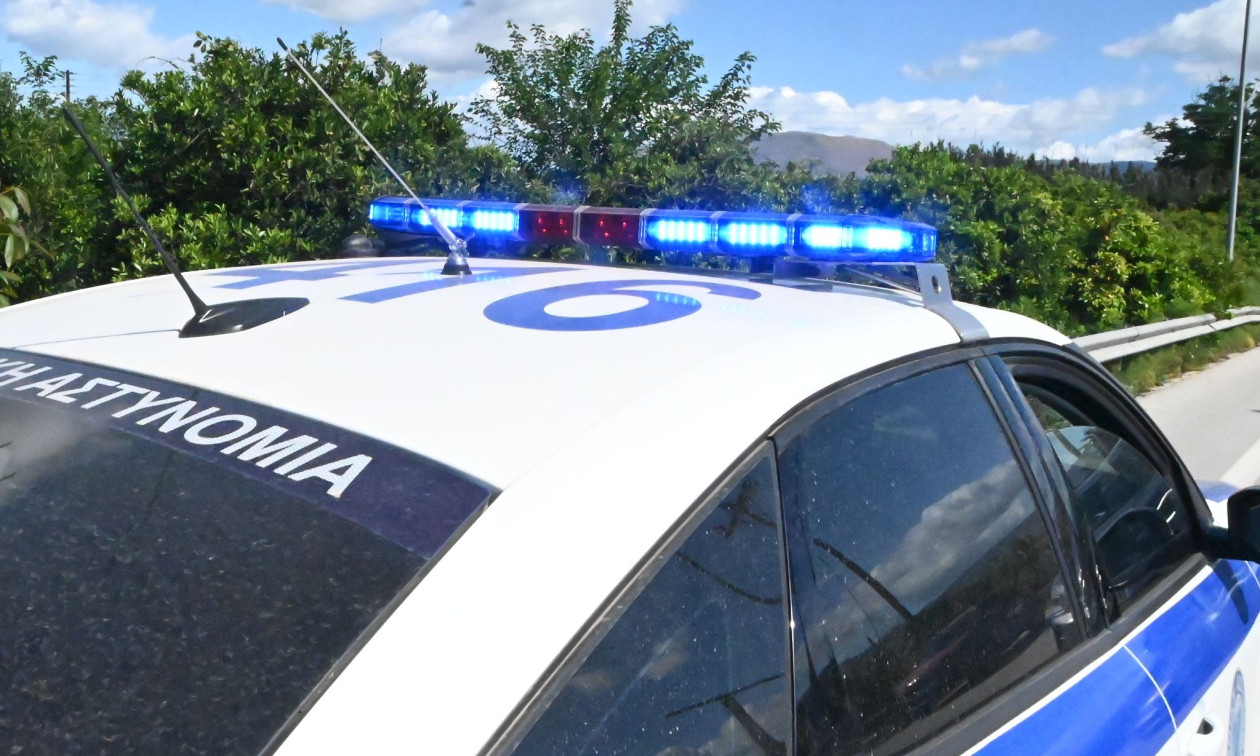ΕΛΛΑΔΑ - Γρεβενά: Οδηγός προσπάθησε να αποφύγει έλεγχο και τραυμάτισε αστυνομικό ΕΛΛΑΔΑ - Γρεβενά: Οδηγός προσπάθησε να αποφύγει έλεγχο και τραυμάτισε αστυνομικό