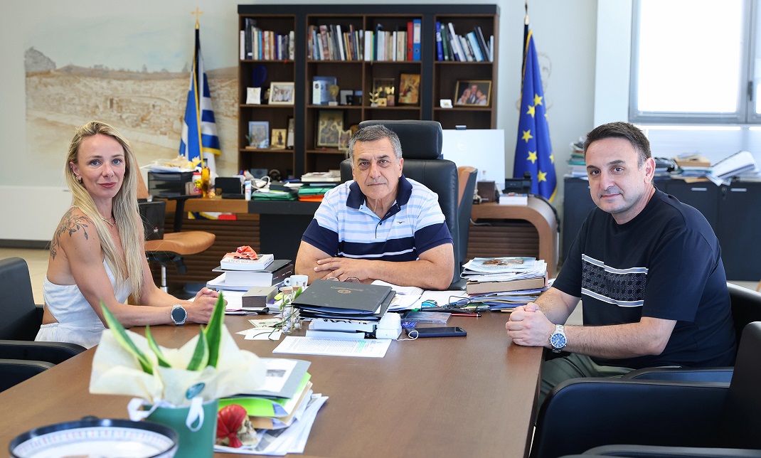 ΚΑΡΔΙΤΣΑ - Συνάντηση του Περιφερειάρχη Θεσσαλίας Δημήτρη Κουρέτα με την Αντιγόνη Ντρισμπιώτη ΚΑΡΔΙΤΣΑ - Συνάντηση του Περιφερειάρχη Θεσσαλίας Δημήτρη Κουρέτα με την Αντιγόνη Ντρισμπιώτη