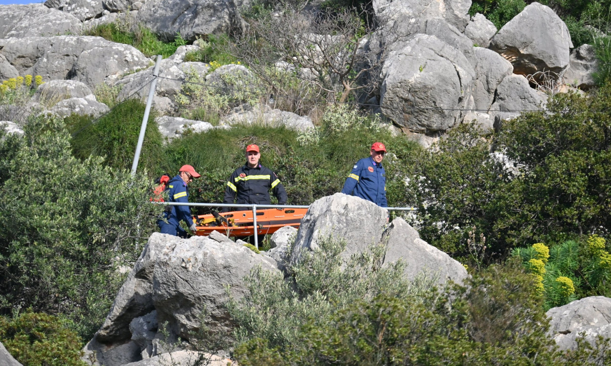 ΒΟΛΟΣ - Διάσωση 22χρονης τουρίστριας από την 8η ΕΜΑΚ στην περιοχή της Φακίστρας στο Πήλιο ΒΟΛΟΣ - Διάσωση 22χρονης τουρίστριας από την 8η ΕΜΑΚ στην περιοχή της Φακίστρας στο Πήλιο