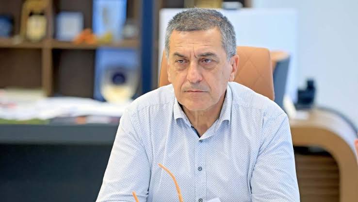 Πόσες κορδέλες έχει κόψει ο Κουρετας- η ανάρτησή του που δείχνει τη διαφορετική προσέγγιση Πόσες κορδέλες έχει κόψει ο Κουρετας- η ανάρτησή του που δείχνει τη διαφορετική προσέγγιση