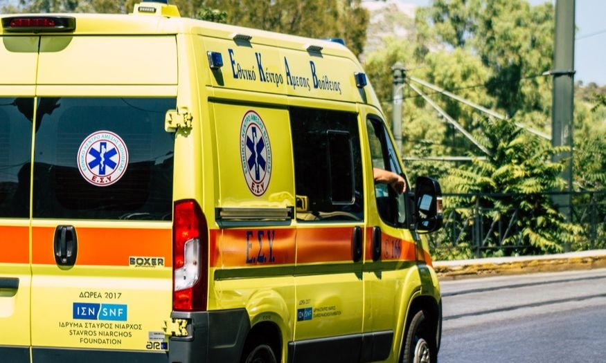 ΕΛΛΑΔΑ - Θρήνος στη Ζαχάρω: Νεκρός άνδρας από ηλεκτροπληξία - Σκοτώθηκε μπροστά στο παιδί του ΕΛΛΑΔΑ - Θρήνος στη Ζαχάρω: Νεκρός άνδρας από ηλεκτροπληξία - Σκοτώθηκε μπροστά στο παιδί του