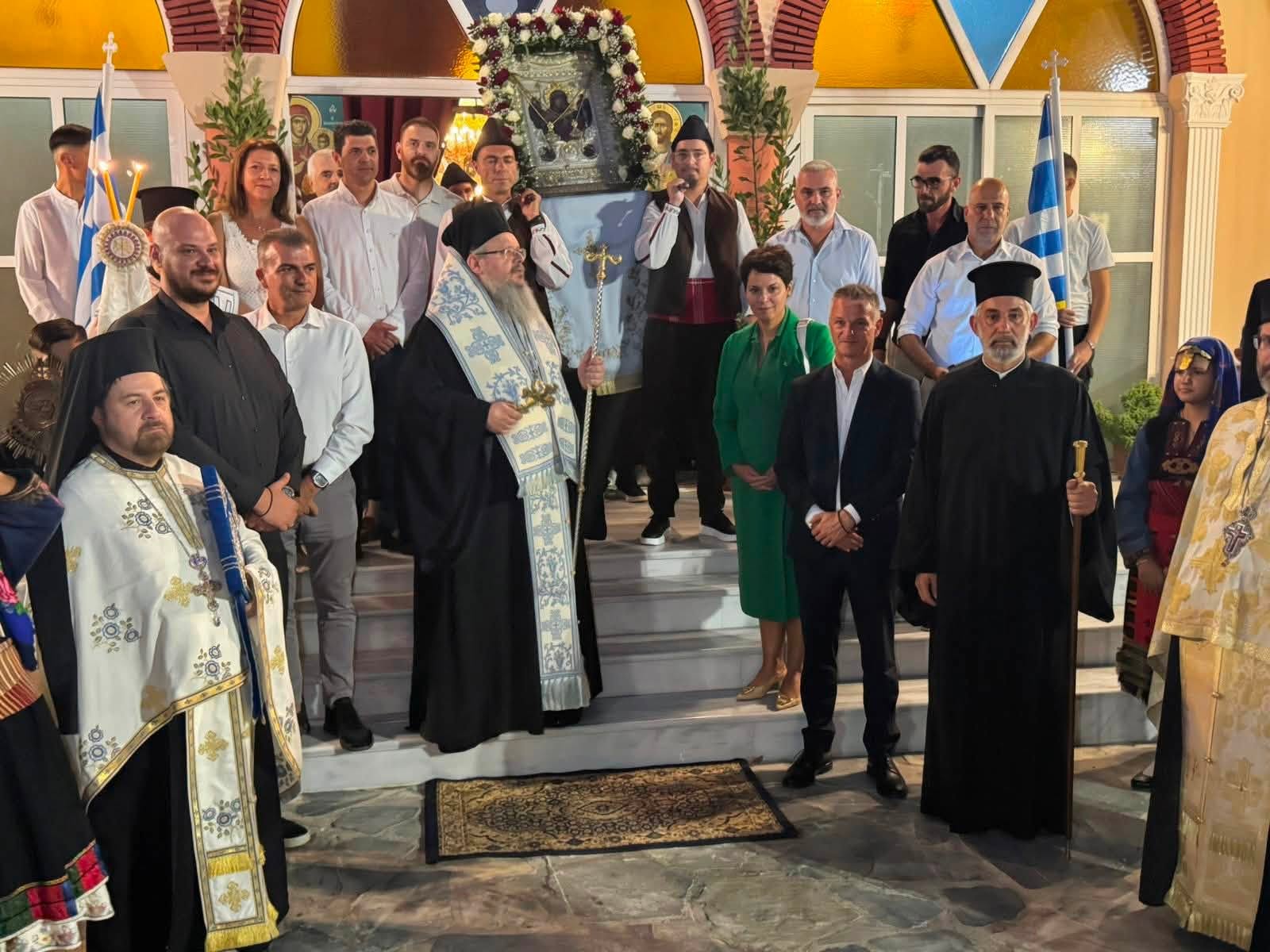 Πλήθος πιστών στον Πανηγυρικό Εσπερινό για τα «Θεοτόκια» στην Κοιλάδα Λάρισας