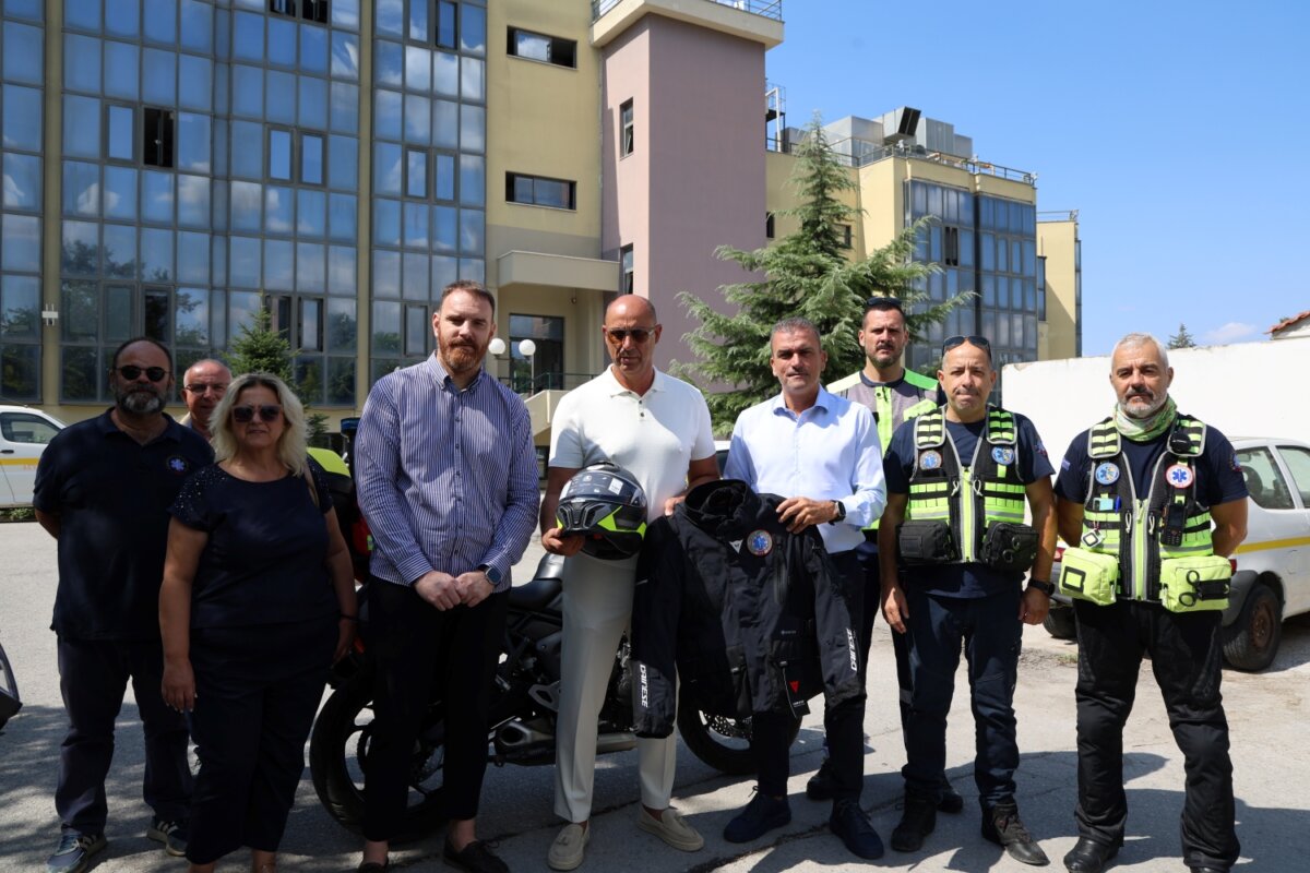 ΛΑΡΙΣΑ - ΔΕΥΑΛ: Δωρεά εξοπλισμού στους διασώστες Ταχείας Ανταπόκρισης του ΕΚΑΒ Λάρισας ΛΑΡΙΣΑ - ΔΕΥΑΛ: Δωρεά εξοπλισμού στους διασώστες Ταχείας Ανταπόκρισης του ΕΚΑΒ Λάρισας