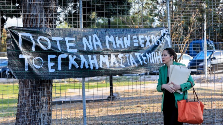 ΛΑΡΙΣΑ - Δίκη για Τέμπη: «17 κινητά τηλέφωνα είναι σε ένα συρτάρι 3,5 χρόνια»- Τι έγινε στα 11 «νεκρά λεπτά »(video) ΛΑΡΙΣΑ - Δίκη για Τέμπη: «17 κινητά τηλέφωνα είναι σε ένα συρτάρι 3,5 χρόνια»- Τι έγινε στα 11 «νεκρά λεπτά »(video)